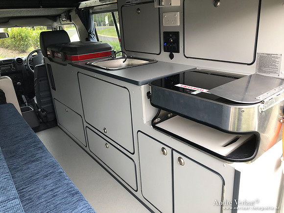 Toyota Landcruiser 'Troopy" / 'Hilton on Wheels'